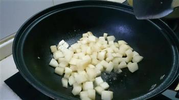 咖喱土豆鸡肉盖饭的做法步骤4
