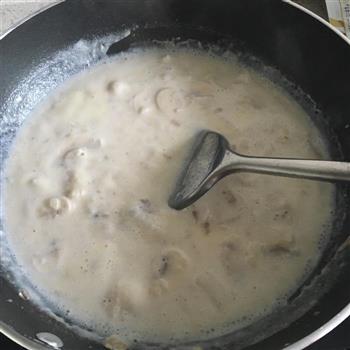 法式浪漫-奶油蘑菇汤的做法图解4