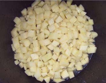 简单零食-健康少油版的脆皮芝士土豆丸子的做法图解1