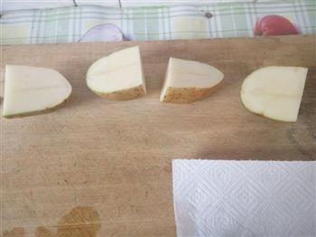 微波炉烤紫薯，土豆的做法步骤2