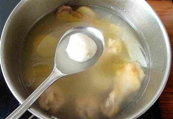 松茸鱼圆汤的做法步骤7