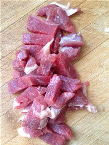 洋葱木耳炒肉的做法步骤1