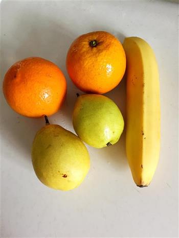 香梨橙子香蕉汁的做法图解1