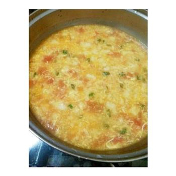 番茄鸡蛋疙瘩汤的做法步骤2