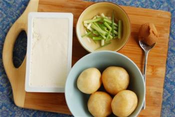 豆腐味噌汤的做法步骤1