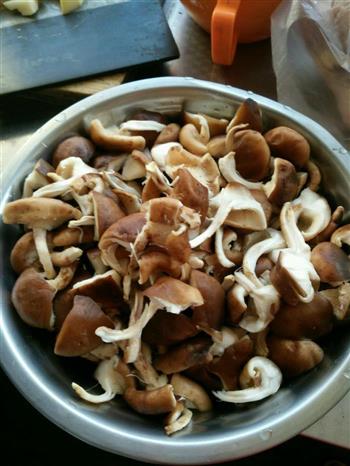 鸡腿蘑菇炖土豆的做法图解4