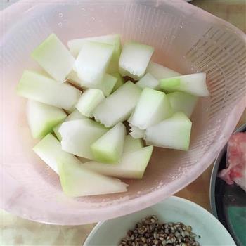 清甜薏仁冬瓜排骨汤的做法步骤2