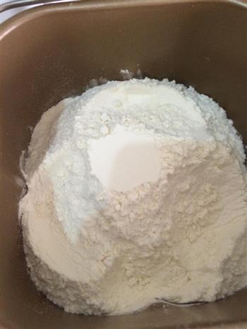 面包机版奶香红糖馒头的做法步骤3