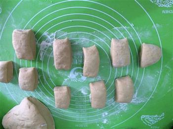 面包机版奶香红糖馒头的做法步骤8