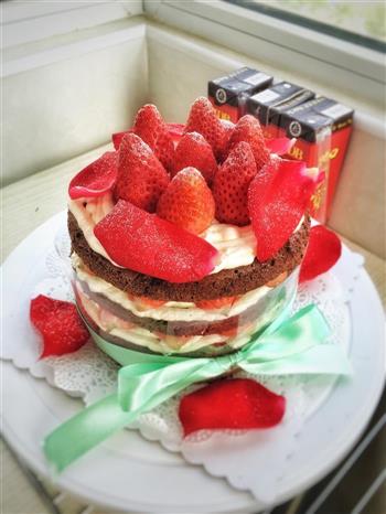 6寸草莓裸蛋糕的做法步骤11