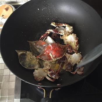 萌萌哒肉蟹煲的做法图解9