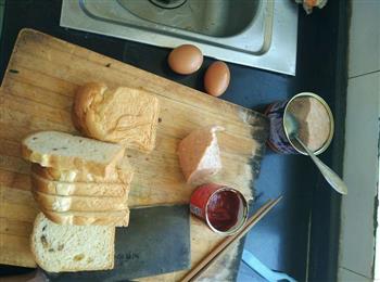 简单炒面包的做法步骤1