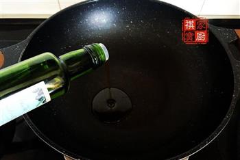 春笋咸肉豌豆乌米饭的做法步骤16