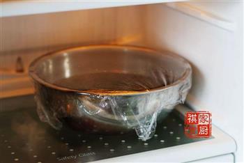 春笋咸肉豌豆乌米饭的做法步骤7