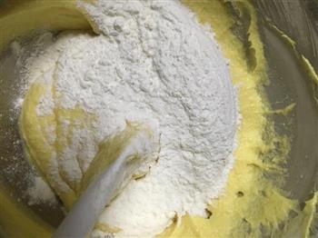 最简单的美好-buttermilk柠檬磅蛋糕的做法步骤7