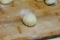 豆沙面包卷的做法步骤6