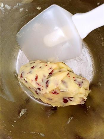 椰蓉蔓越梅奶酪抹茶酥的做法步骤4