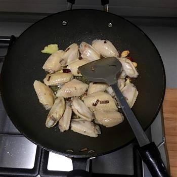 香菇黄焖鸡的做法步骤4