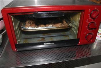 烤箱菜—蜜汁烤排骨的做法步骤10
