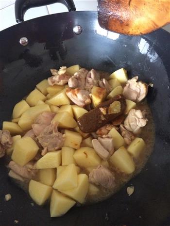 咖喱土豆鸡块的做法步骤4