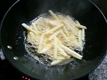 油炸土豆条的做法步骤1