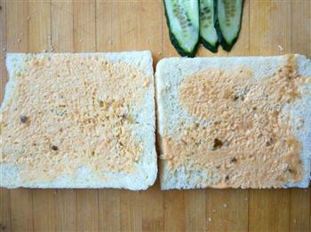 快手早餐三明治的做法图解3