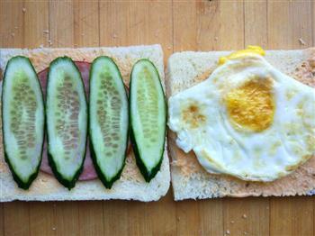 快手早餐三明治的做法图解4