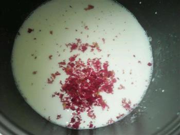 电饭锅十分钟做出美味的玫瑰花茶的做法步骤3
