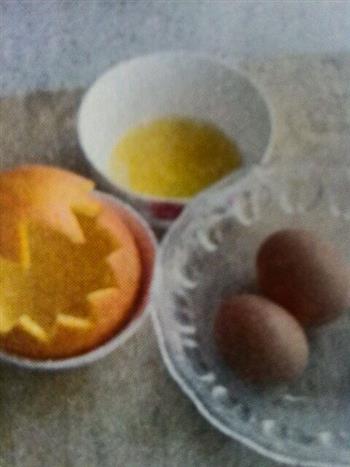 甜橙蒸蛋的做法图解1