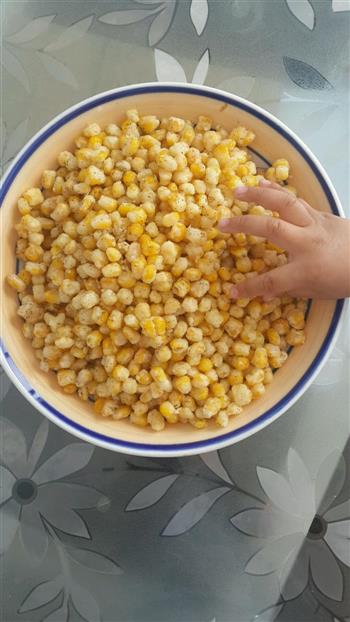 椒盐玉米的做法步骤6
