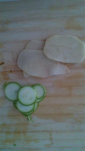 扒蔬菜三明治的做法步骤1