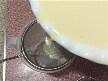 牛奶炖蛋的做法图解4