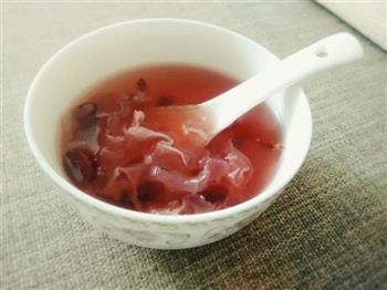 早餐酸甜蔓越莓银耳汤的做法步骤6