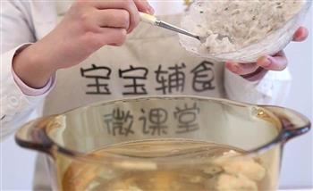 宝辅食微课堂  黄瓜虾丸汤的做法步骤8