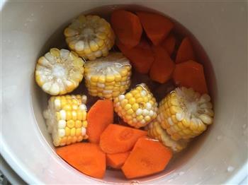 玉米萝卜炖排骨的做法图解5