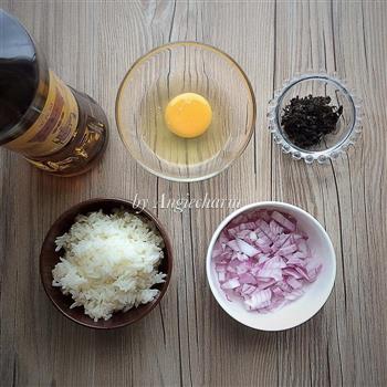 菜籽油梅干菜蛋炒饭的做法步骤1