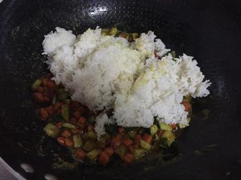 咖喱蛋炒饭的做法步骤7