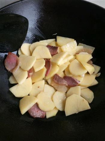 腊肉炒土豆片的做法步骤2