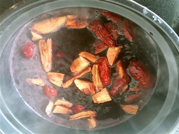 红豆黑米红枣粥的做法步骤5