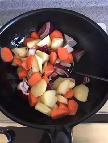 俄式红菜汤的做法步骤3