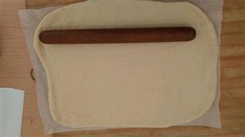 椰蓉面包卷的做法步骤3