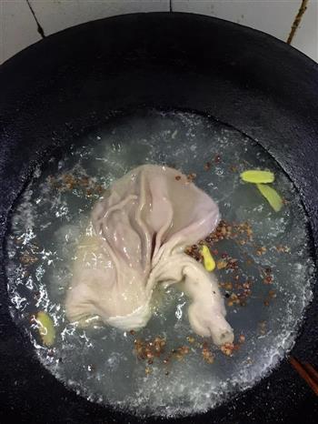 白胡椒猪肚鸡的做法步骤2