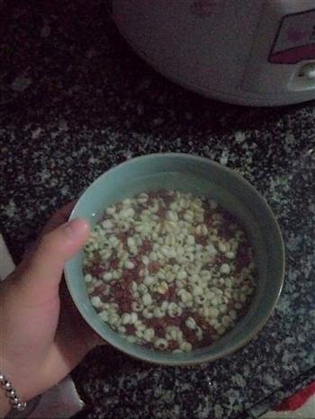 红豆薏米小米燕麦粥的做法图解1
