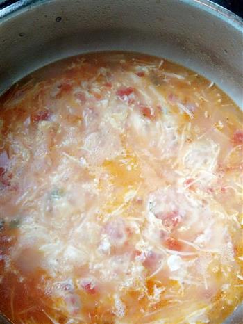 西红柿金针菇汤的做法步骤12