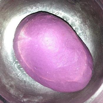 紫薯玫瑰卷的做法步骤3
