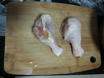 土豆鸡腿肉焖饭的做法步骤1