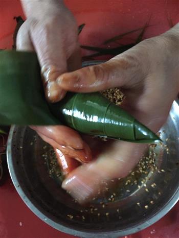 鲜肉粽子的做法步骤7