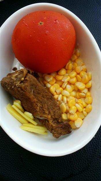 牛肉番茄焖饭的做法步骤1