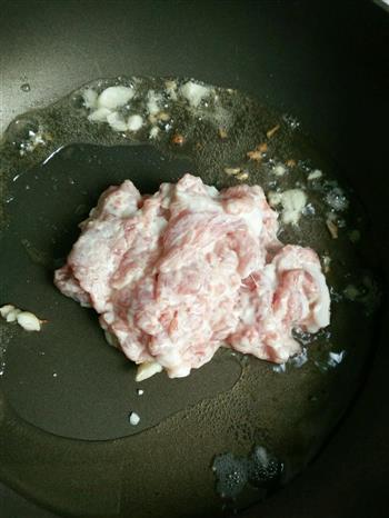 香菇炒肉片的做法步骤4