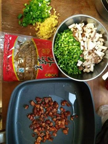 香辣外婆菜配玉米馒头-味道绝了的做法步骤1
